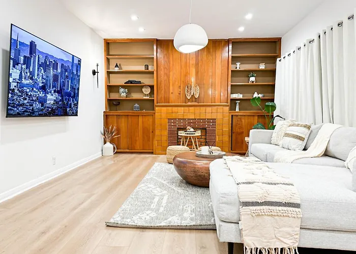 Beverly Hills-Neighboring 2-Br Home - Doh1