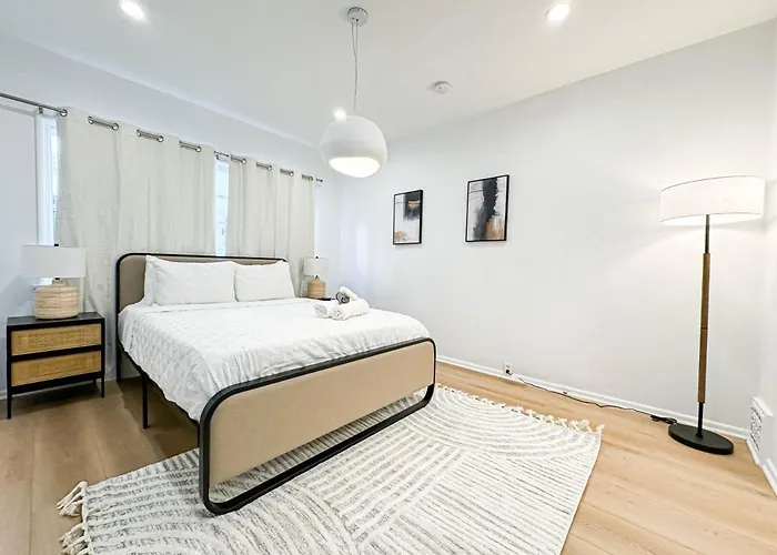 Beverly Hills-Neighboring 2-Br Home - Doh1